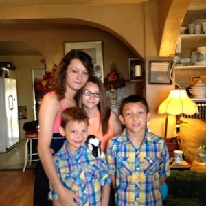 Meet your Posher, Juany